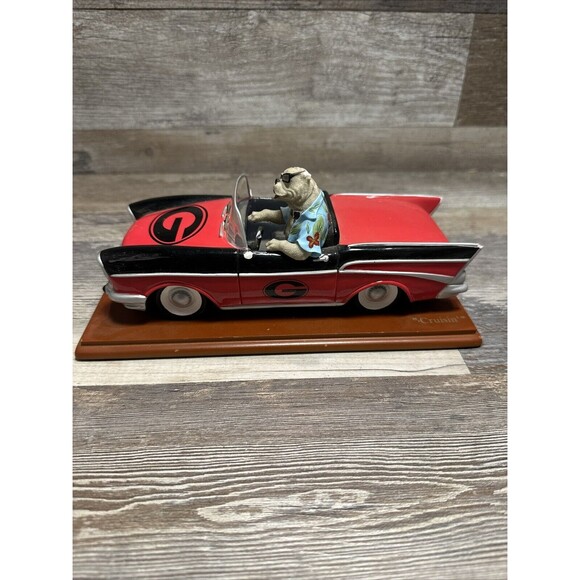 UGA 57 chevy Cruisin Mascot figurime super rare Georgia bulldogs